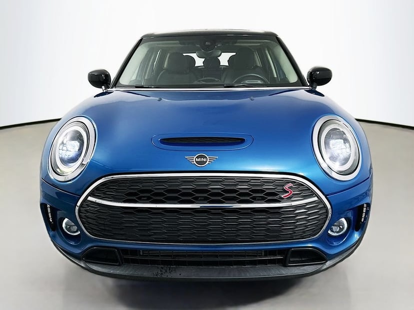 2022 MINI Cooper S Clubman - Image 2