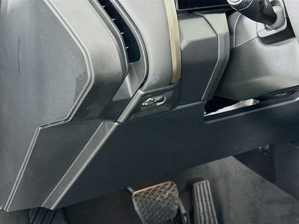 2025 BMW X3 - Image 10