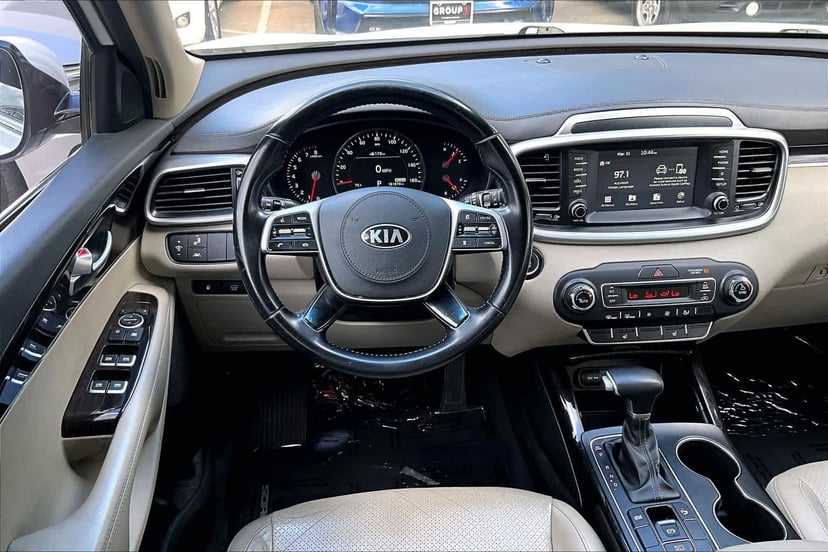 2020 Kia Sorento - Image 6