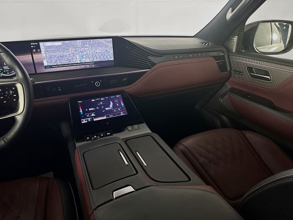 2025 INFINITI QX80 - Image 31