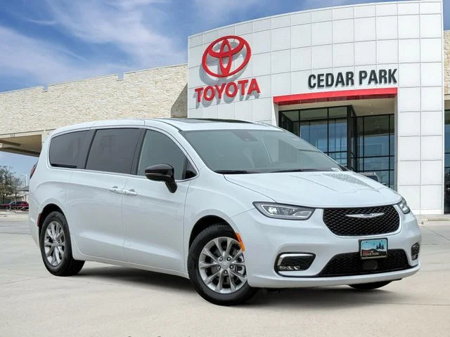2026 Chrysler Pacifica - Image 1
