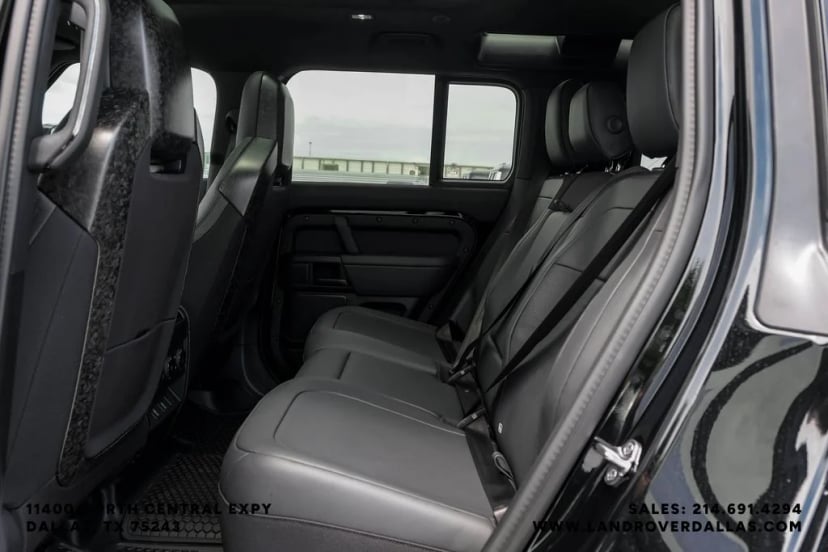 2026 Land Rover Defender 110 - Image 38
