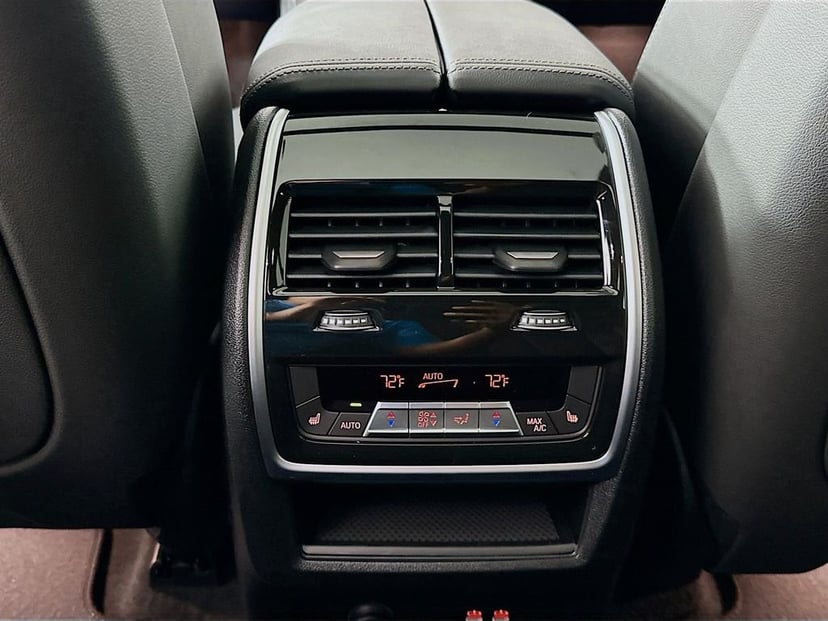 2026 BMW X5 - Image 18