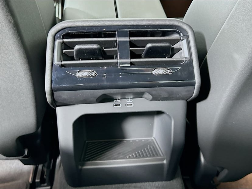2026 BMW 5 Series - Image 18