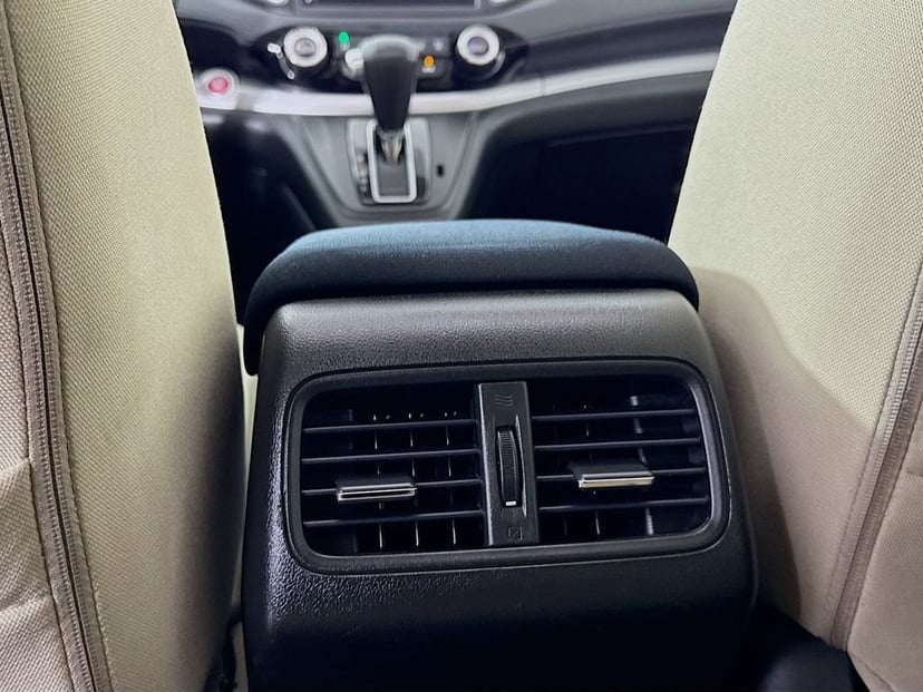 2015 Honda CR-V - Image 31
