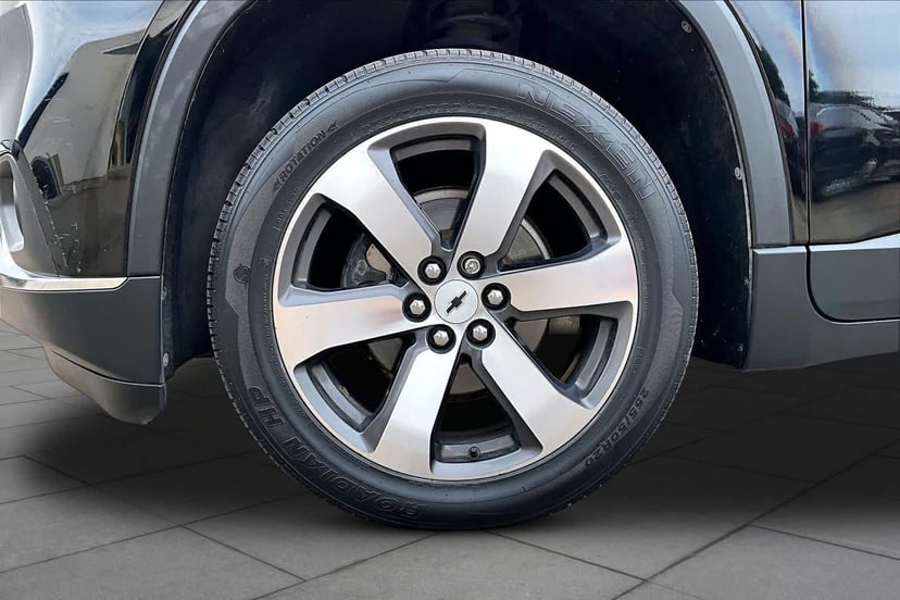 2018 Chevrolet Traverse - Image 11