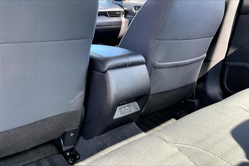 2025 Nissan Altima - Image 34