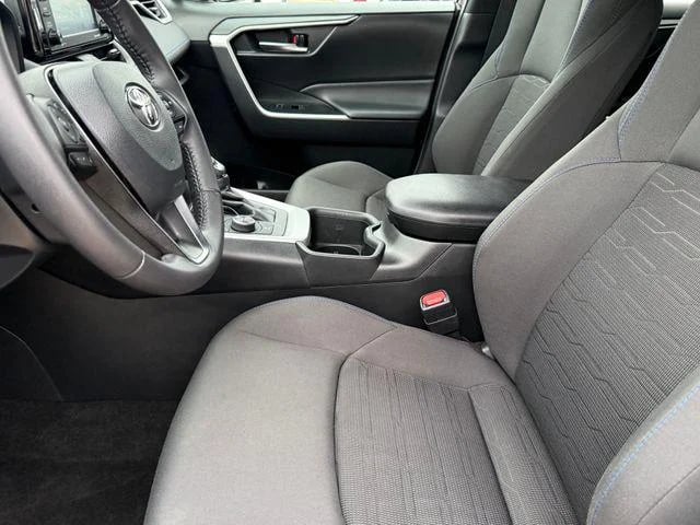 2022 Toyota RAV4 Hybrid - Image 40