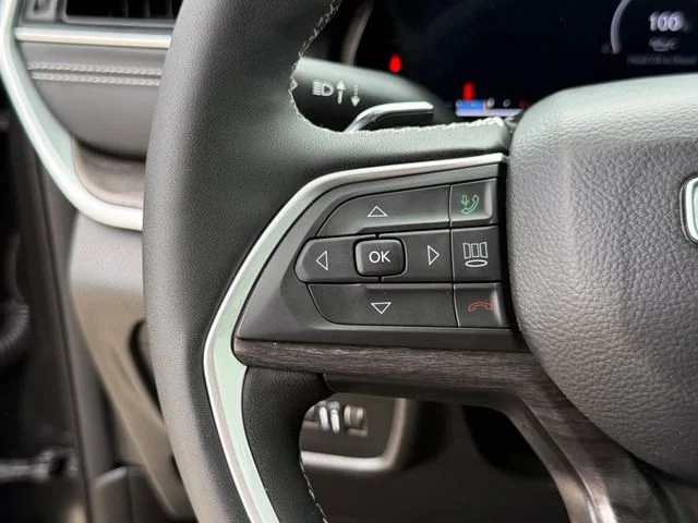 2024 Jeep Grand Cherokee - Image 11