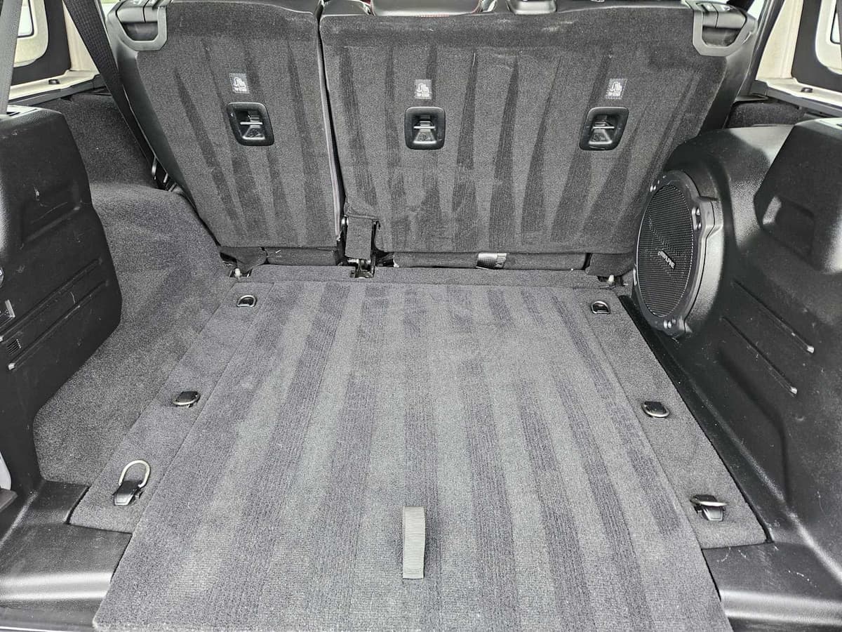 2021 Jeep Wrangler - Image 31