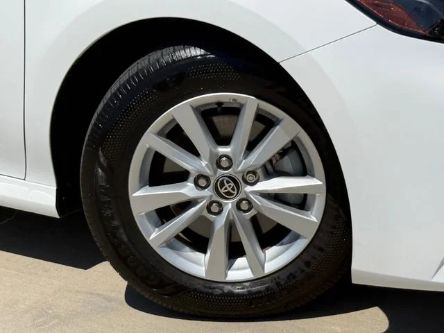 2025 Toyota Camry - Image 2