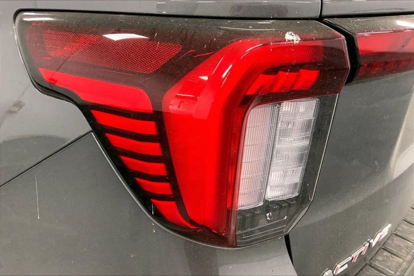 2026 Ford Explorer - Image 14