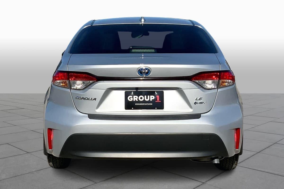 2025 Toyota Corolla - Image 4