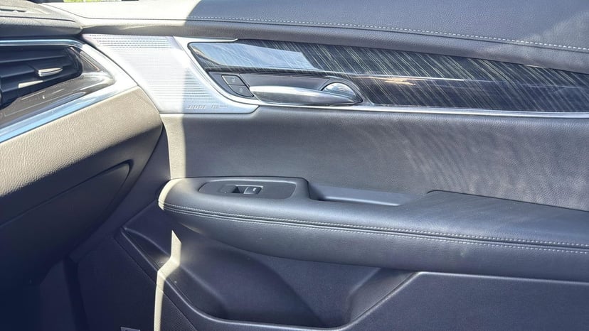 2021 Cadillac XT6 - Image 22