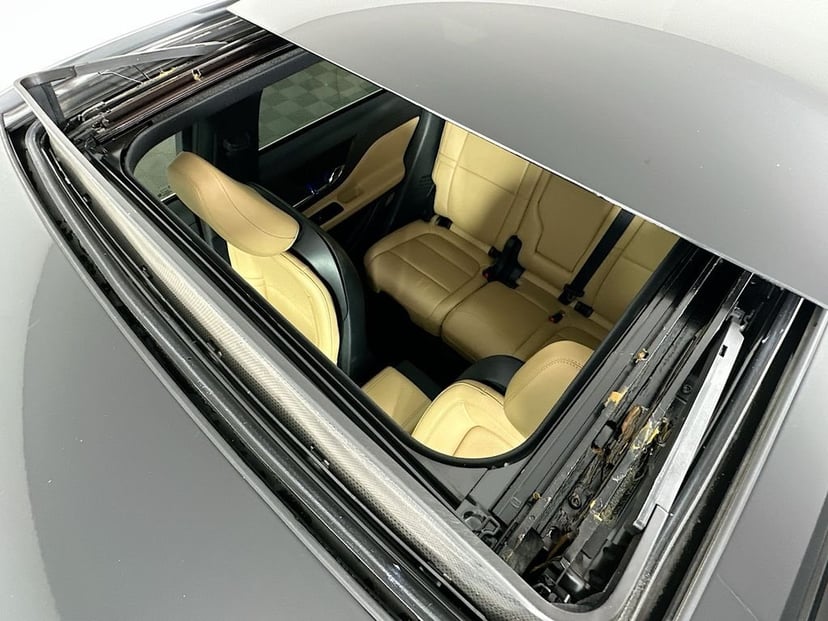 2022 Lincoln Corsair - Image 22