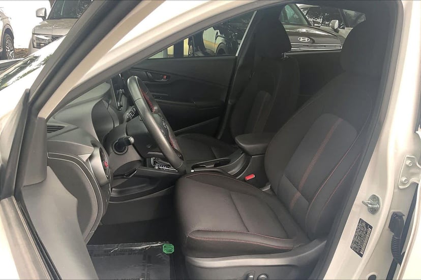 2022 Hyundai Kona - Image 8