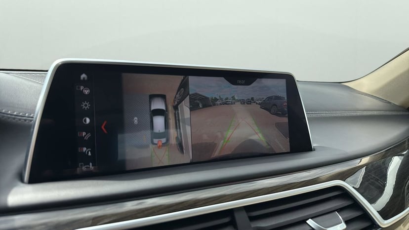 2019 BMW 7 Series - Image 19