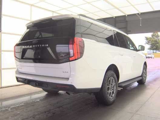 2025 Ford Expedition MAX - Image 2