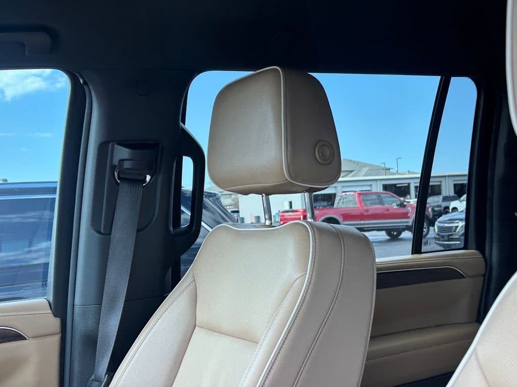 2023 Chevrolet Suburban - Image 13