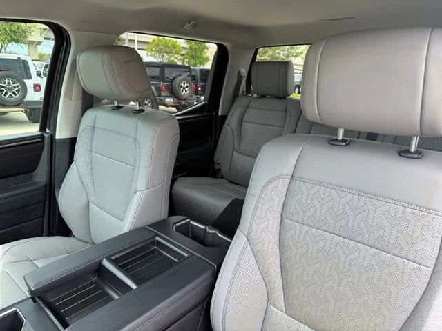 2024 Toyota Tundra - Image 11