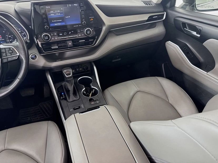 2020 Toyota Highlander - Image 29