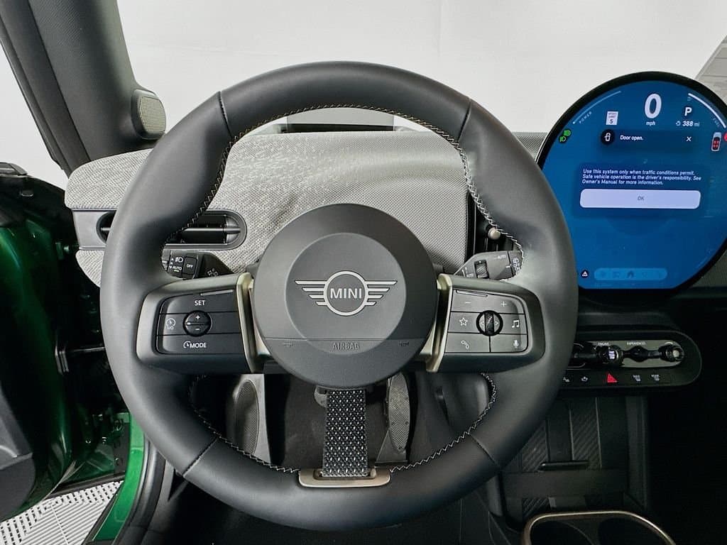 2025 MINI COOPER - Image 12