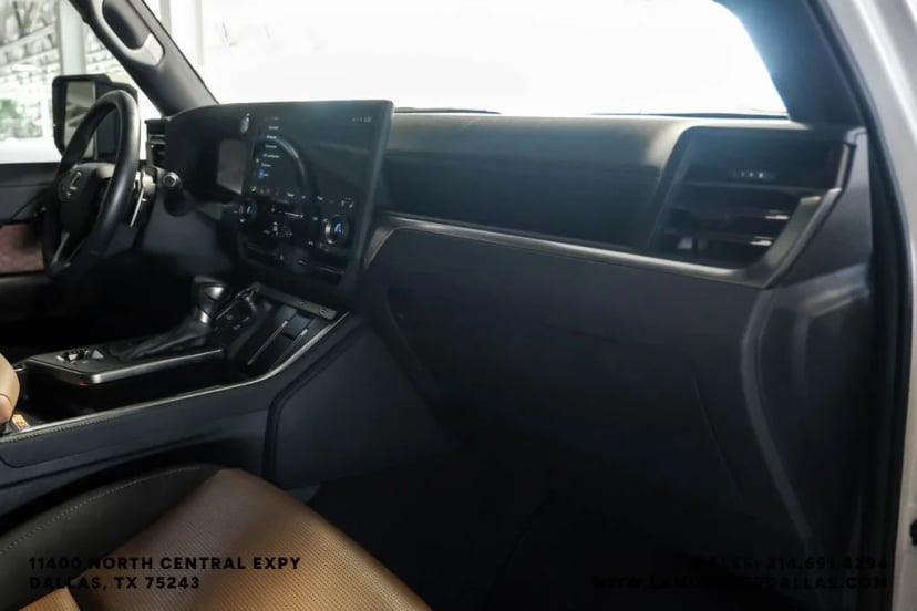 2024 Lexus GX - Image 14