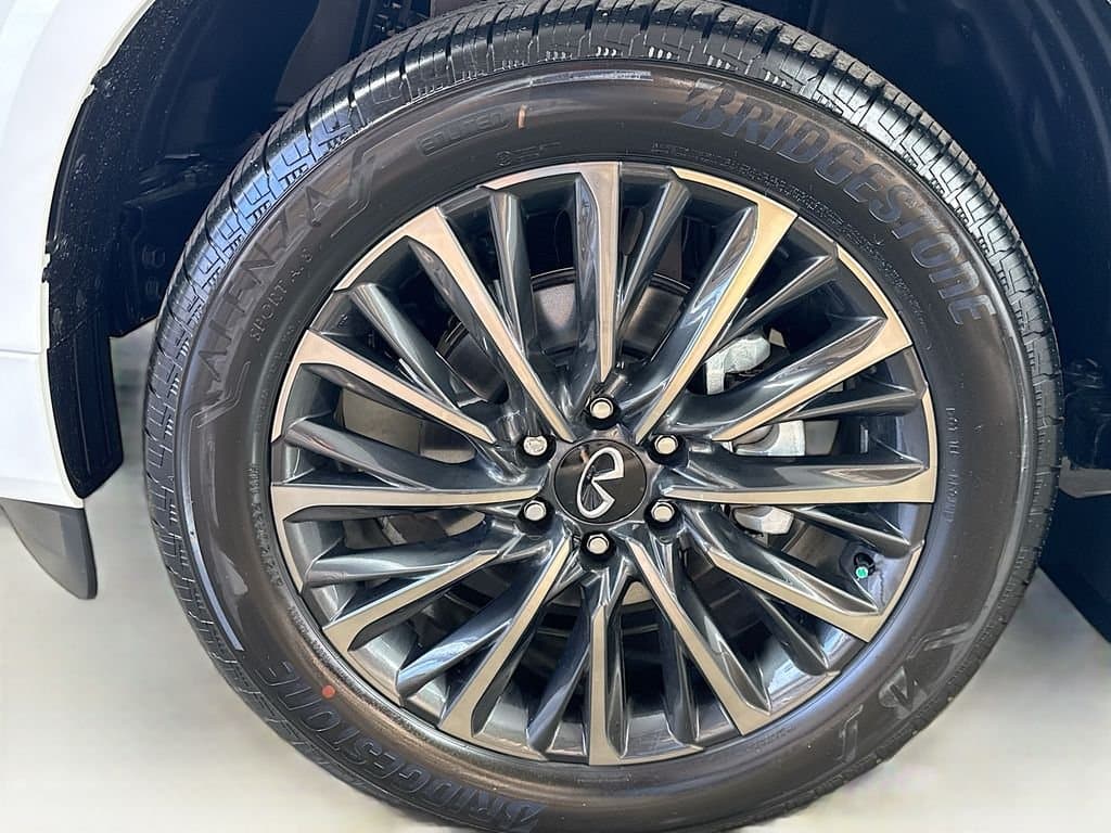 2026 INFINITI QX80 - Image 42