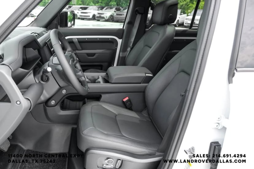2026 Land Rover Defender 130 - Image 29