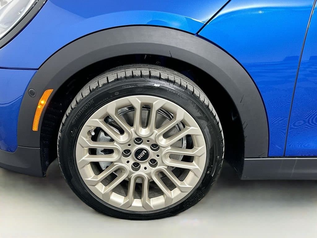 2025 MINI COOPER - Image 23