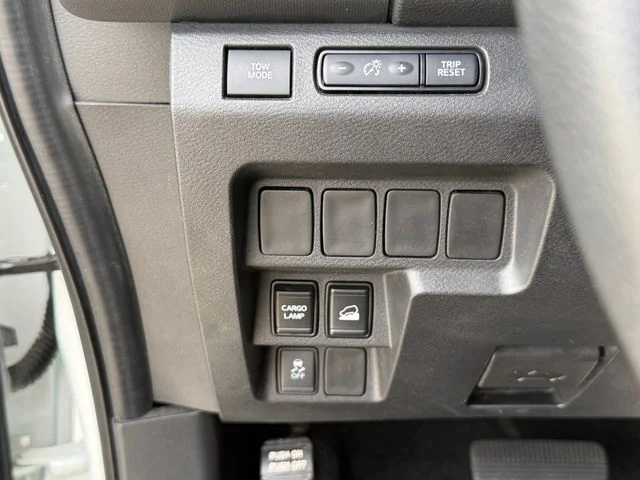 2022 Nissan Frontier - Image 20