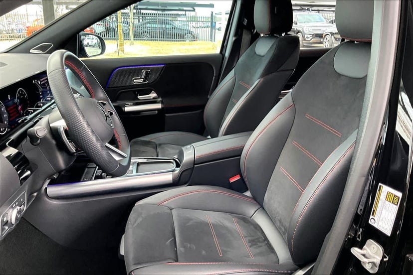 2025 Mercedes-Benz GLA 250 - Image 8