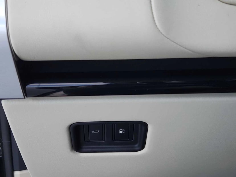 2026 LAND ROVER Range Rover - Image 21