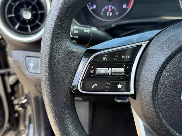 2023 Kia Forte - Image 15