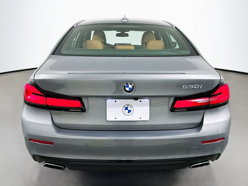 2023 BMW 5 Series - Image 6