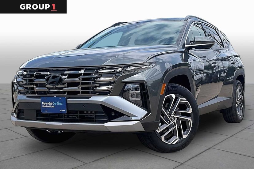 2025 Hyundai Tucson Hybrid - Image 1