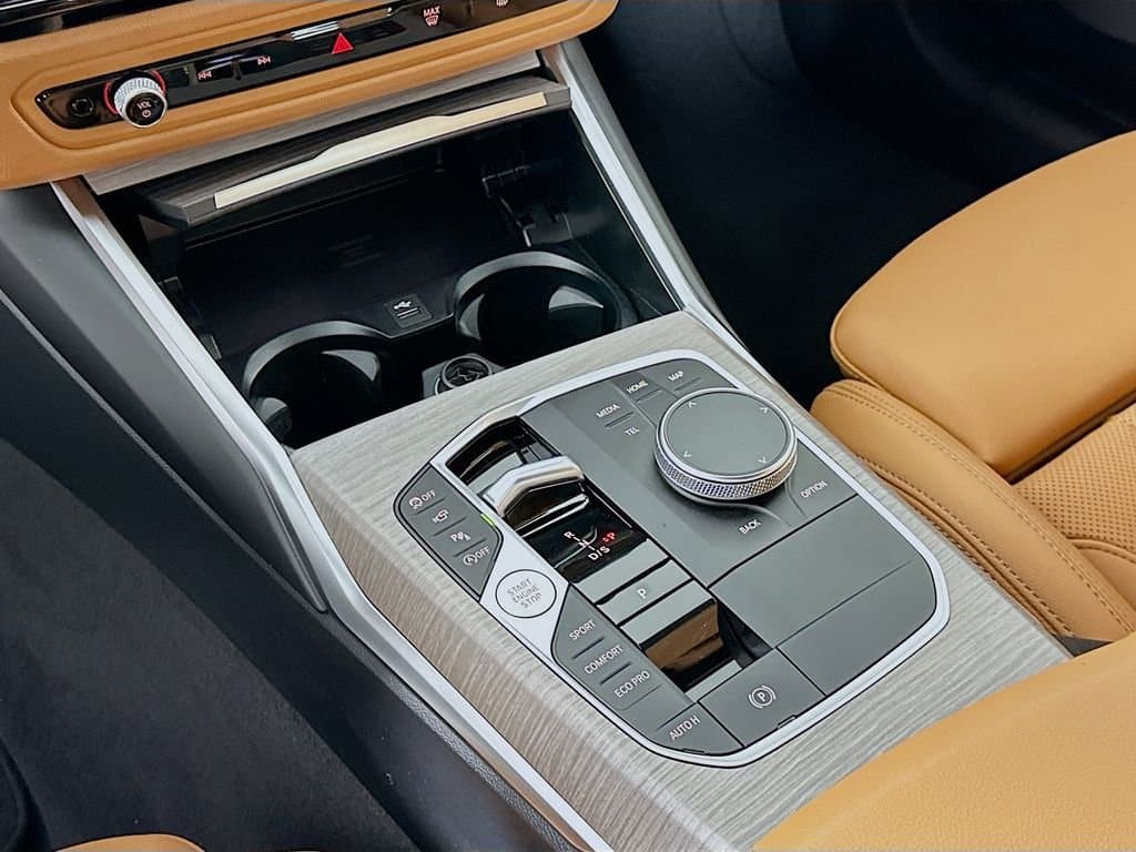 2026 BMW 3 Series - Image 15