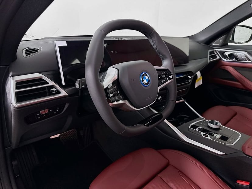 2026 BMW i4 - Image 9