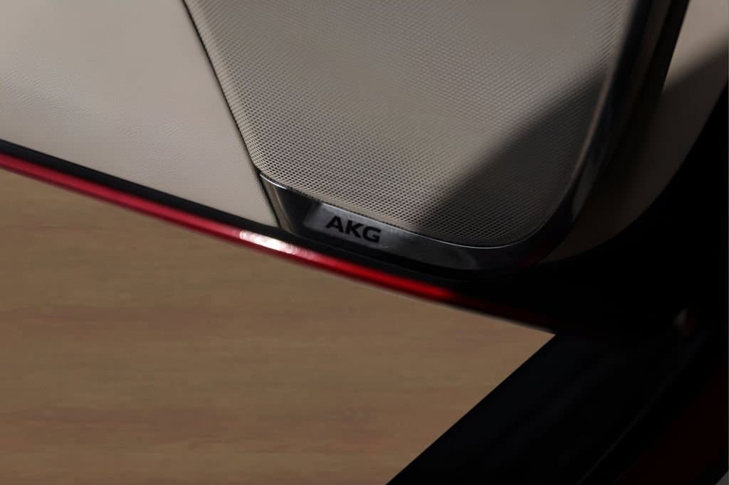 2021 Cadillac Escalade - Image 24