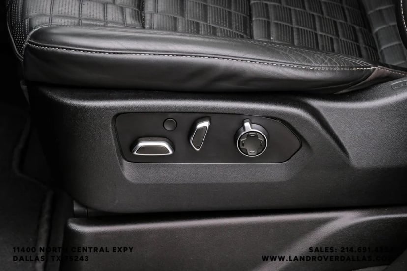 2021 Cadillac Escalade - Image 38