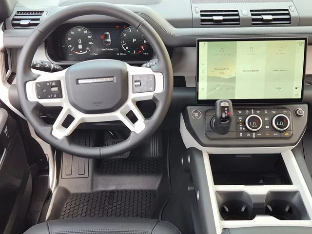 2026 Land Rover Defender 130 - Image 25
