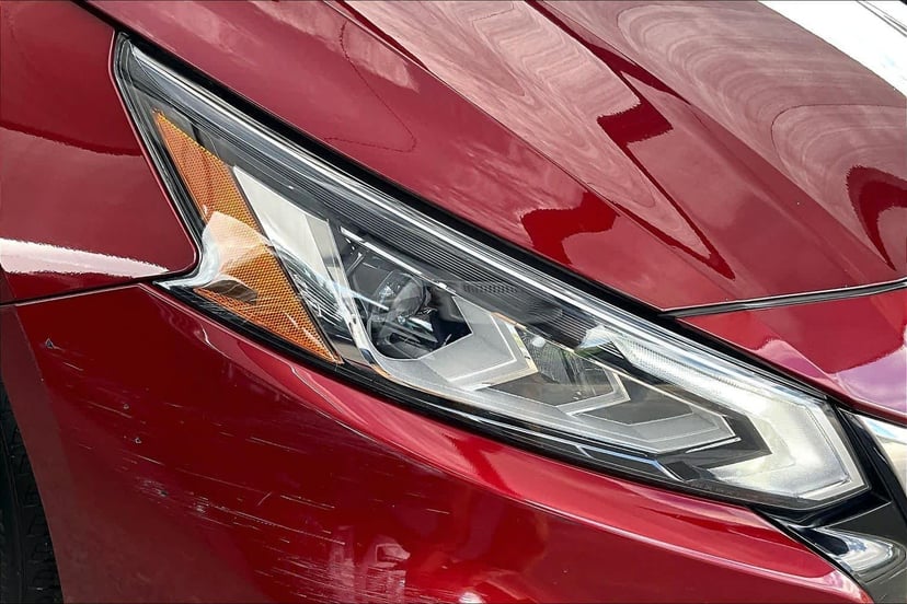 2022 Nissan Altima - Image 28