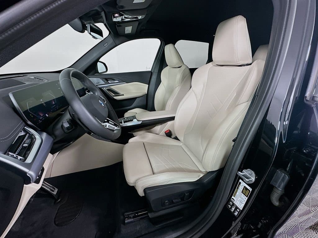 2025 BMW X1 - Image 20