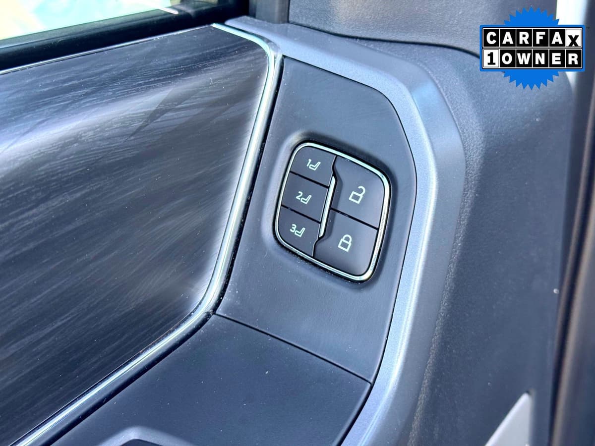 2025 Ford F-150 - Image 16