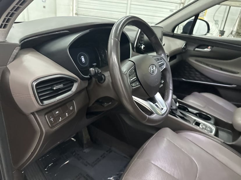 2019 Hyundai Santa Fe - Image 9