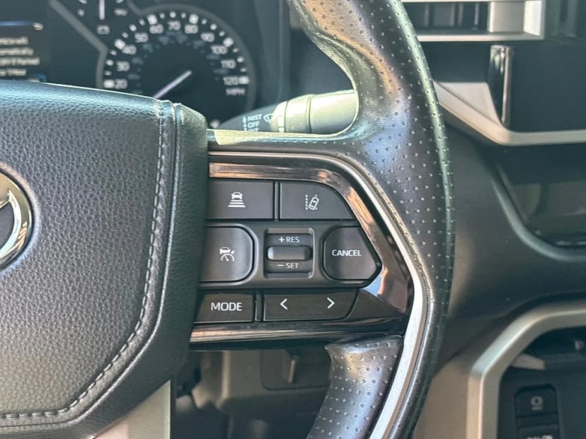 2022 Toyota Tundra - Image 14