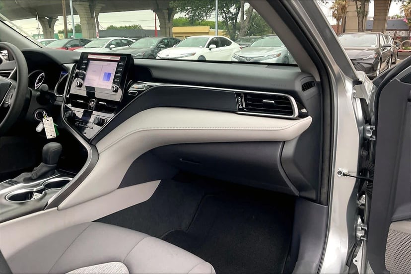 2024 Toyota Camry - Image 17