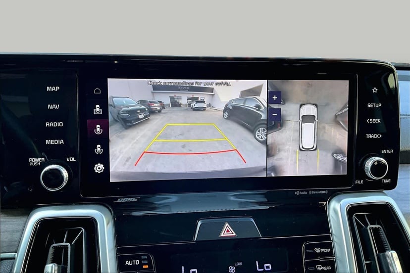 2022 Kia Sorento - Image 29