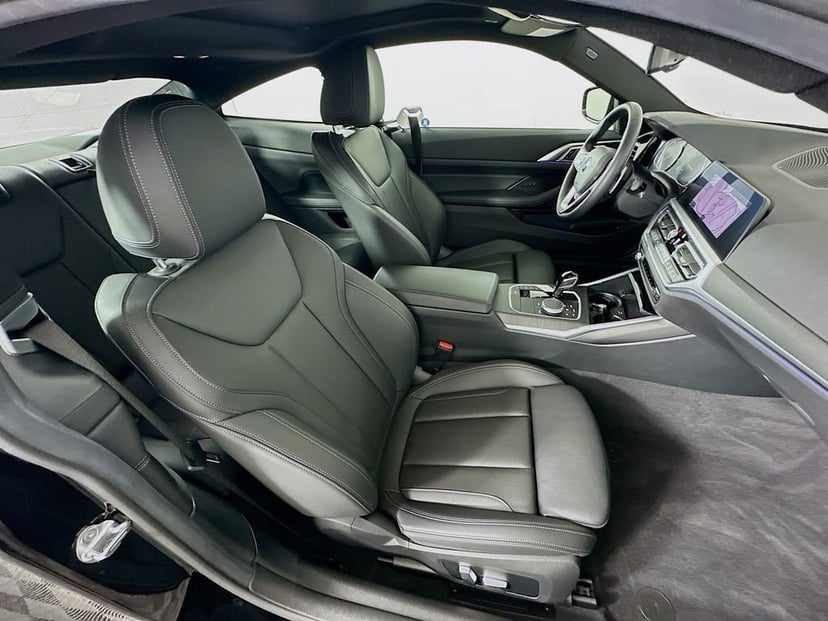 2022 BMW 4 Series - Image 28