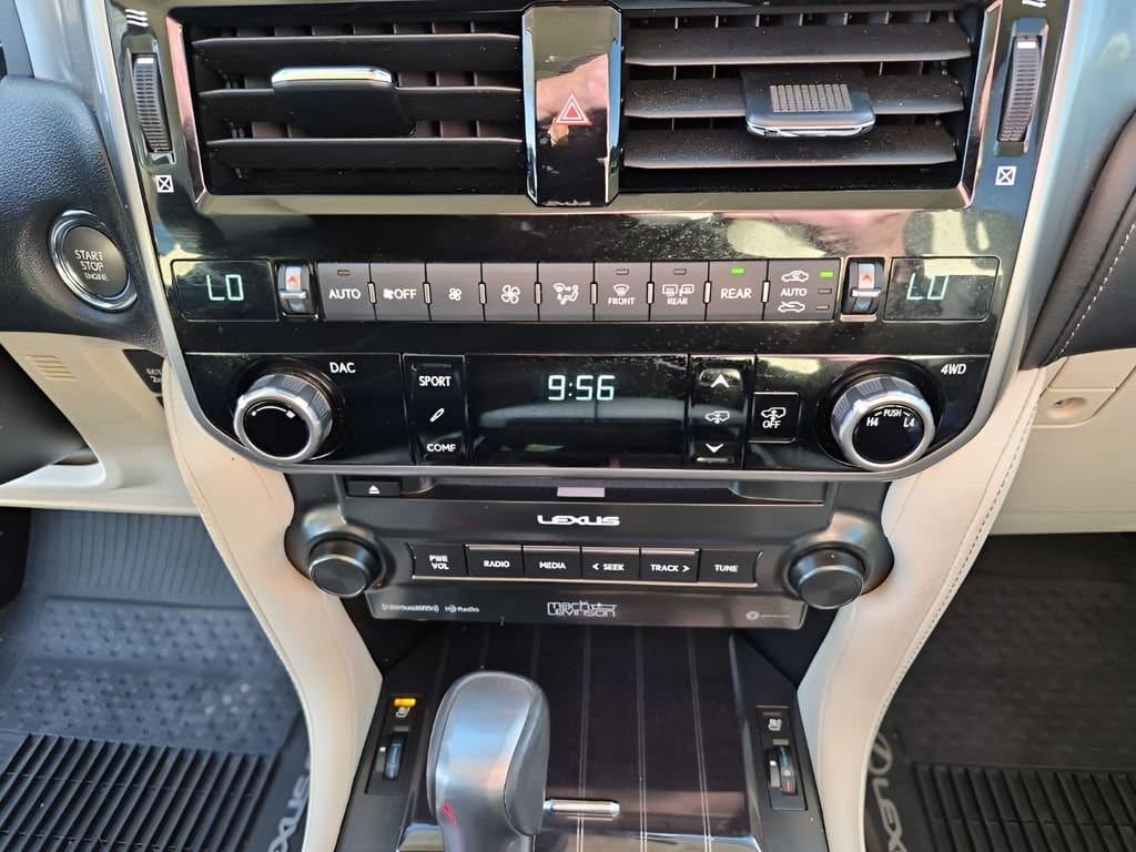 2023 Lexus GX - Image 41